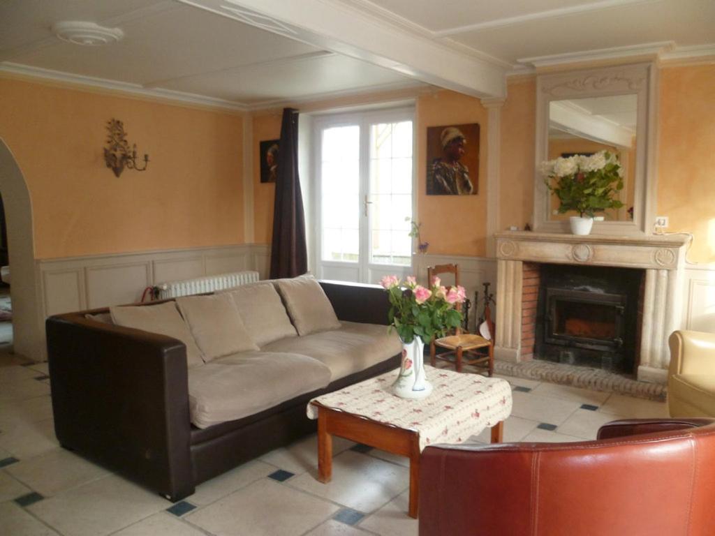 La Tonnelle Fleurie Chambres D'Hotes Sainte-Soulle Zewnętrze zdjęcie